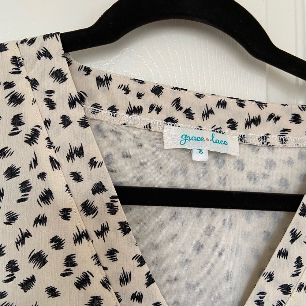 Grace and Lace dot dress - Picture 5 of 5